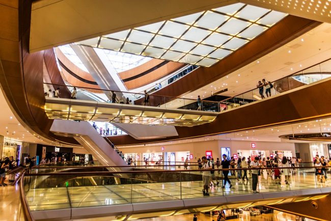 Photo of mall illustrates blog: "CRE News: Sales per Square Foot Surpass Pre-Pandemic Levels for Most Categories"